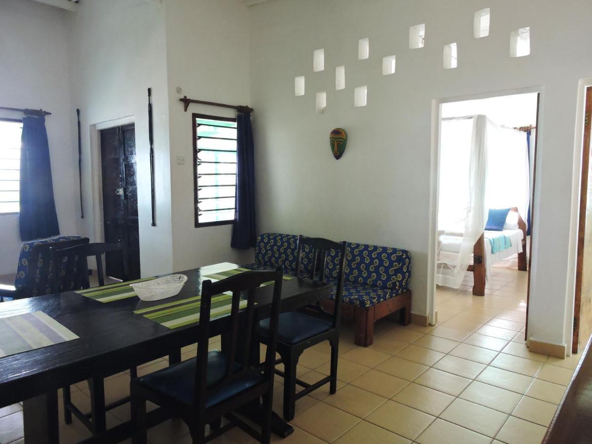 Diani Beachalets Екстериор снимка