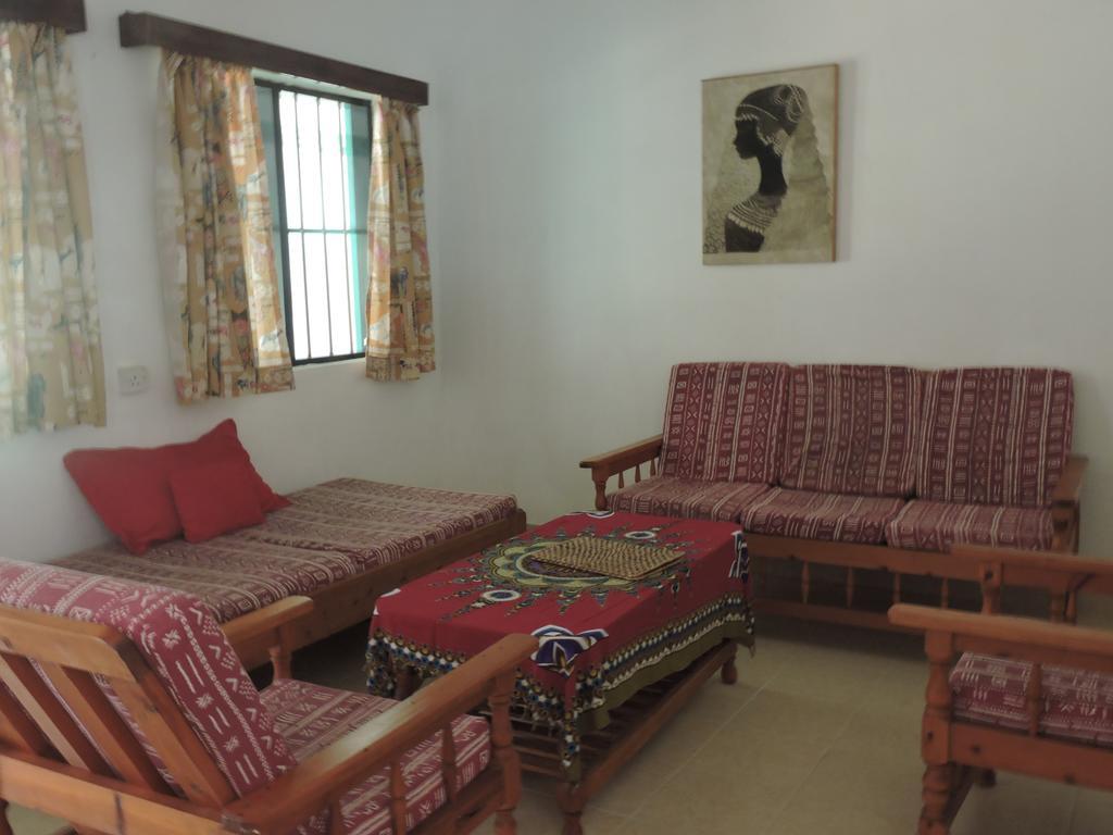 Diani Beachalets Екстериор снимка