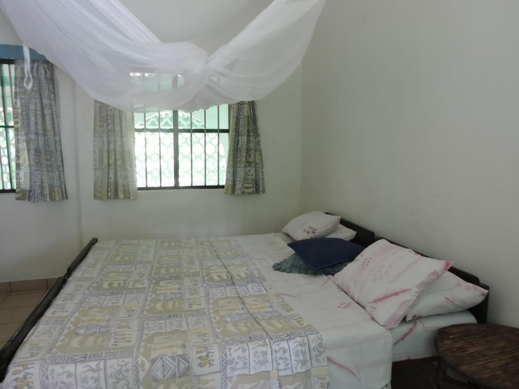 Diani Beachalets Екстериор снимка