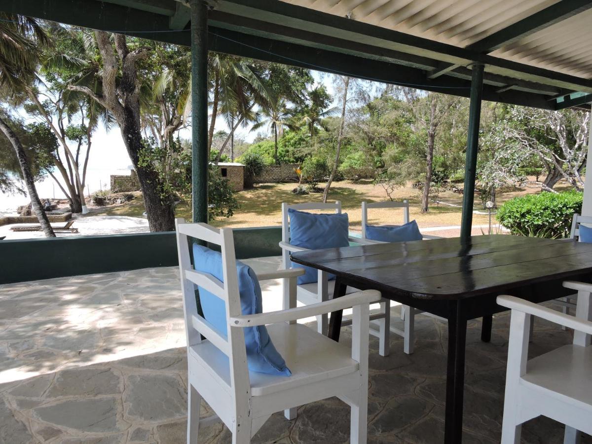 Diani Beachalets Екстериор снимка